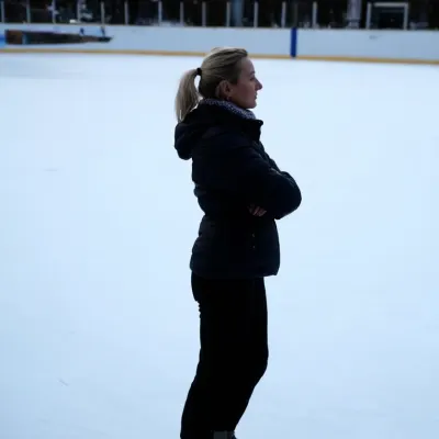 Александра, 38