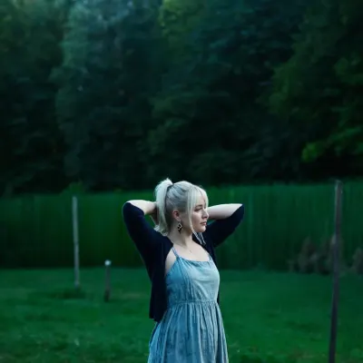 Юлиана, 33