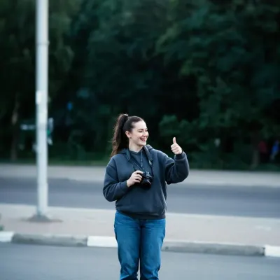 Александра, 33