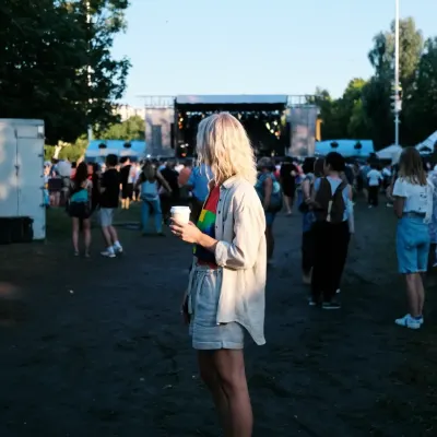 Светловолосая