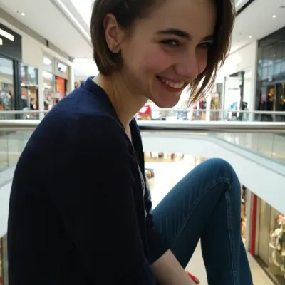 Кинолюбительница, 24
