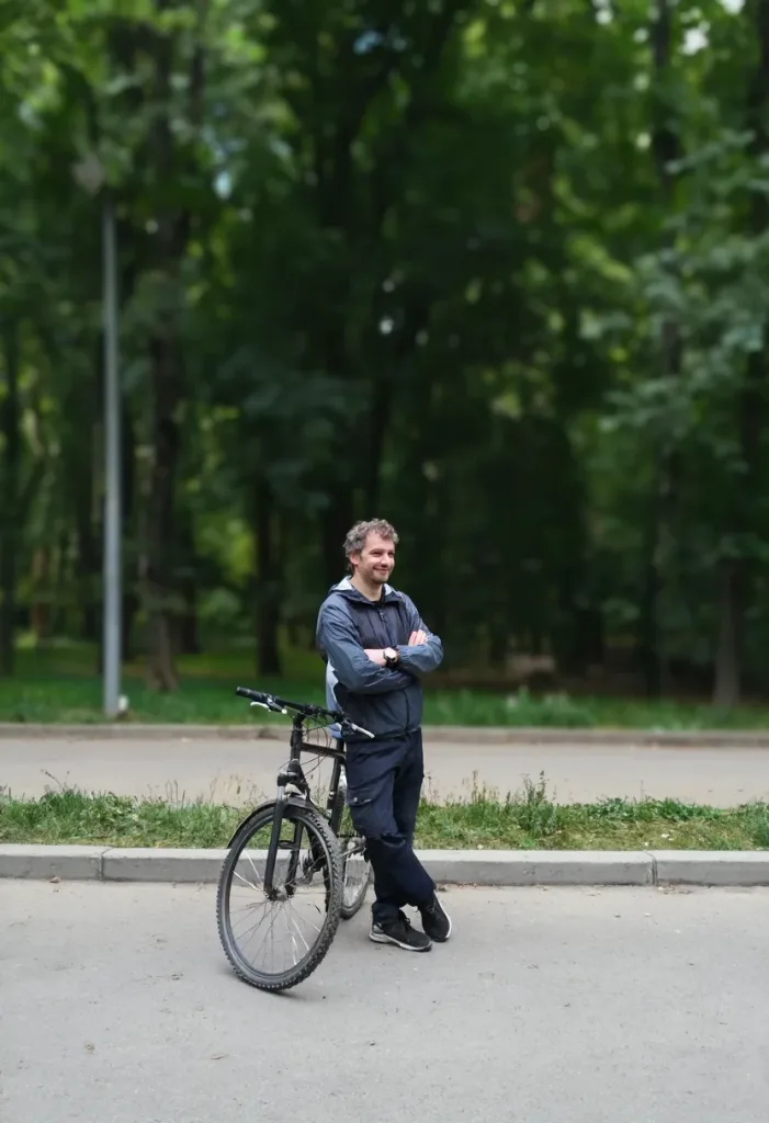 Артём